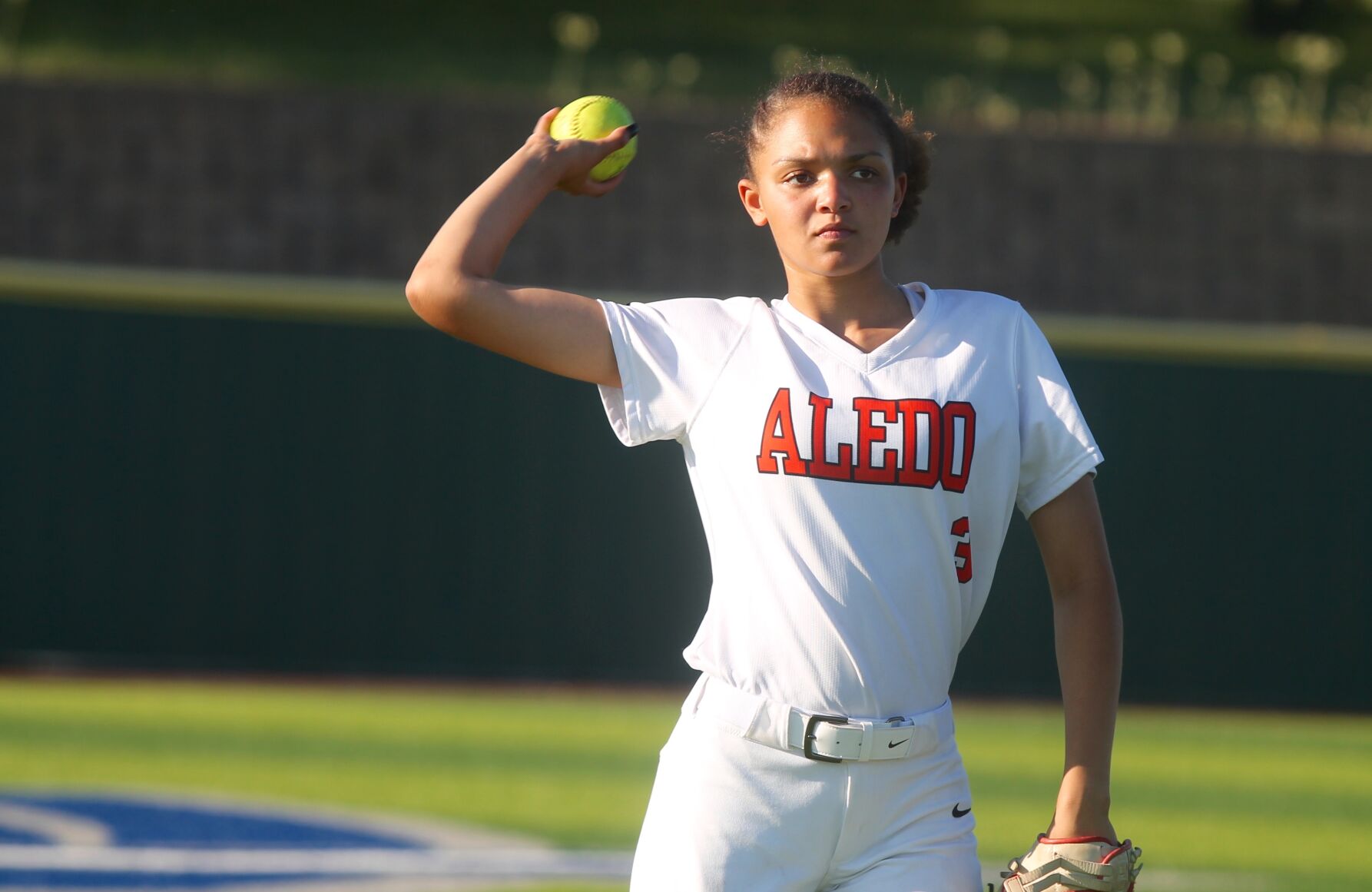 AO Audrey Pearce throws